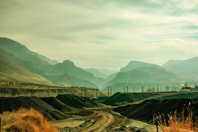 Expert Advice on Hiring an Entertainment Lawyer